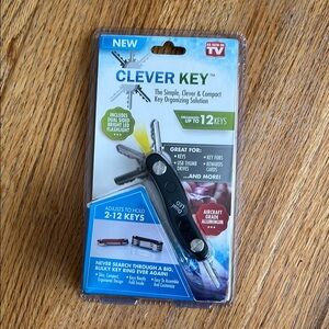 Clever Key Organizer with Flashlight
